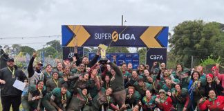 Chuva, lama e inteligência: Lusa vira o jogo e é campeã da Superliga