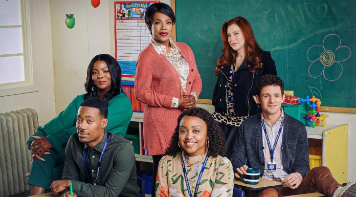 O elenco de Abbott Elementary reúne Tyler James Williams (Gregory), Janelle James (Ava), Quinta Brunson (Janine), Sheryl Lee Ralph (Barbara), Chris Perfetti (Jacob) e Lisa Ann Walter (Melissa). Foto: Pamela Littky / ABC.