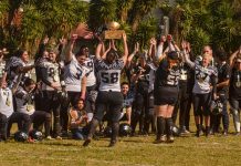 Curitiba Silverhawks conquista o pentacampeonato paranaense Silverhawks levantando pela quinta vez a taça de campeã estadual. (Foto: Yssara Kauanne)
