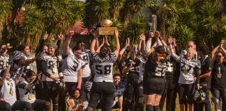 Curitiba Silverhawks conquista o pentacampeonato paranaense Silverhawks levantando pela quinta vez a taça de campeã estadual. (Foto: Yssara Kauanne)