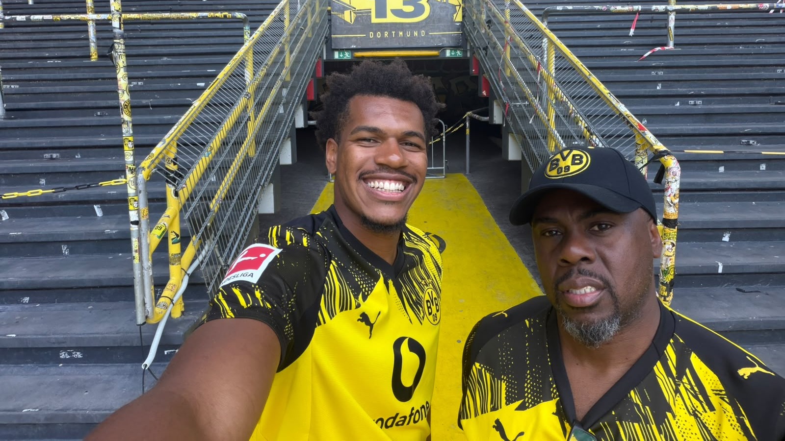 Dupla no Signal Iduna Park "Westfalenstadion"