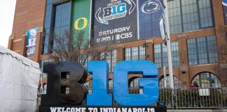 Big Ten proíbe ex-jogadores da NFL de retornarem ao futebol universitário Letreiro da Big Ten no Oil Stadium em Indianápolis, Indiana (Foto Kate Hildebrand)