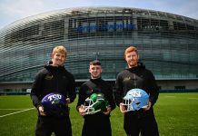 Dexcom Stadium é palco de seletiva de kickers Anúncio da parceria do ALCFC no Aviva Stadium, em Dublin, com Darragh Leader, Jim Flannagan e Tadhg Leader, todos da Leader Kicking. | (Foto: Tyler Miller/Sportsfile)