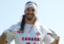 Ex-jogador da CFL Marc-Antoine Dequoy, agora integrante da seleção masculina canadense de flag football (Imagem: The Canadian Press/Handout — Football Canada)