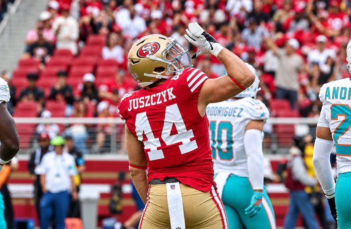 Comemoração rotineira de Juszczyk que dessa vez sofreu punição da NFL. (Imagem: Divulgação) Comemoração rotineira de Juszczyk que dessa vez sofreu punição da NFL. (Imagem: Divulgação)