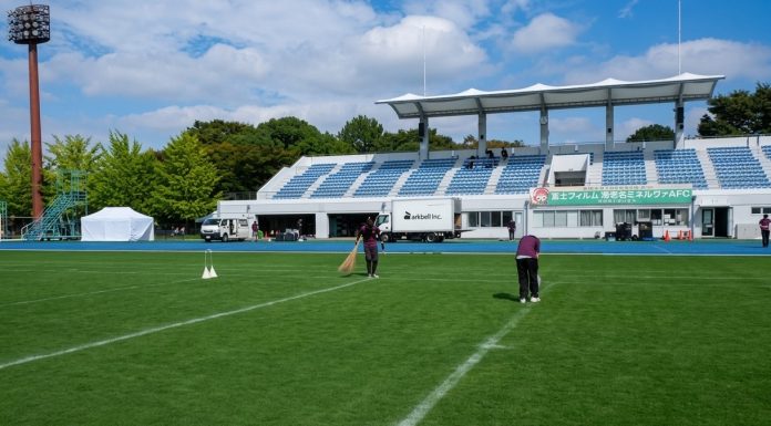 Jogo da X League é cancelado após boicote Staffs da equipe mandando removendo as marcações de campo após cancelamento da partida (Foto: Yosai Ozano)