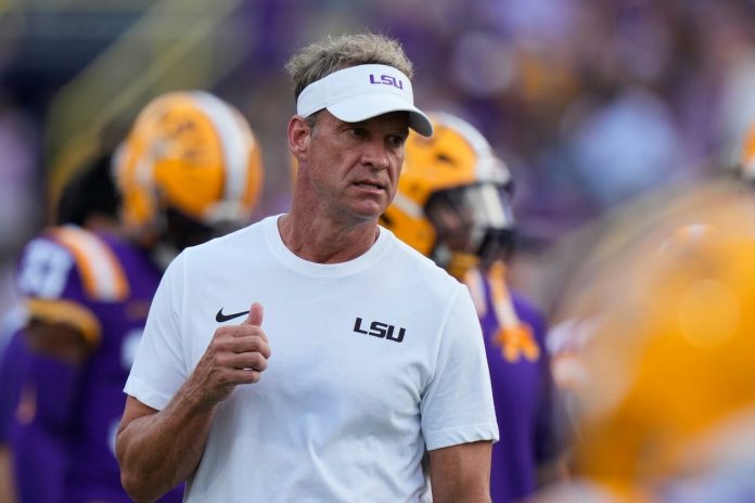 Treinador da LSU, Lane Kiffin, que tentou recrutar os dois 