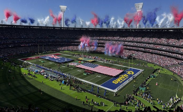 Mais de 100 mil pessoas lotam estádio na Austrália no jogo da NFL. (Foto: Cam Inman) Mais de 100 mil pessoas lotam estádio na Austrália no jogo da NFL. (Foto: Cam Inman)