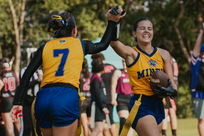 As mexicanas do Miners: Silvana Munoz #7 (MVP Ataque) e Carolina Gisell #4 (MVP Geral) - Foto: Yan Barros As mexicanas do Miners: Silvana Munoz #7 (MVP Ataque) e Carolina Gisell #4 (MVP Geral) - Foto: Yan Barros