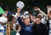 Head coach da North Carolina, Bill Belichick (ao centro) após derrotar TCU em Dublin, Irlanda (Foto: Peter Morrison)