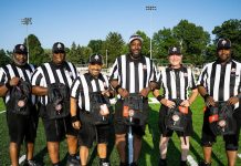 Browns lançam programa de apoio aos árbitros do futebol americano escolar Equipe de arbitragem com kit personalizado do Programa de Desenvolvimento de Árbitros (Foto: David Dermer)