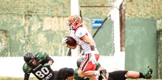 Marlon "Billy" recupera fumble e anota touchdown (Foto: Gabriel Haesbaert)
