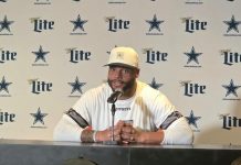 “Já fui derrubado no concreto”: Dak Prescott desdenha da polêmica do gramado do Maracanã