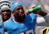 Jacob Martin, do Tennessee, tenta se refrescar durante o calor. (Foto: George Walker)