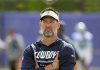 O técnico Brian Schottenheimer vem 'educando' os seus jogadores pro jogo no Maracanã. (Foto: Kirby Lee)