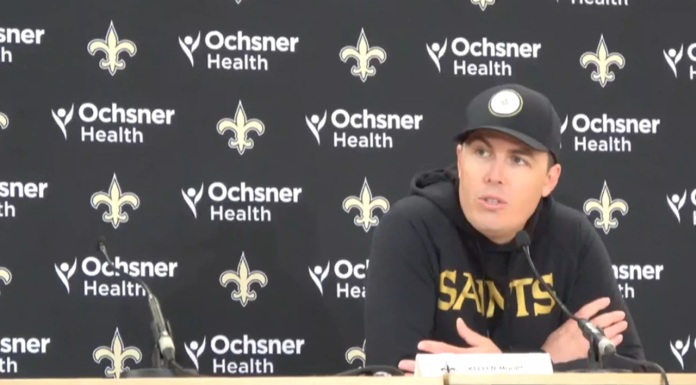 Saints chegam cedo a Paris e fazem o oposto dos Rams