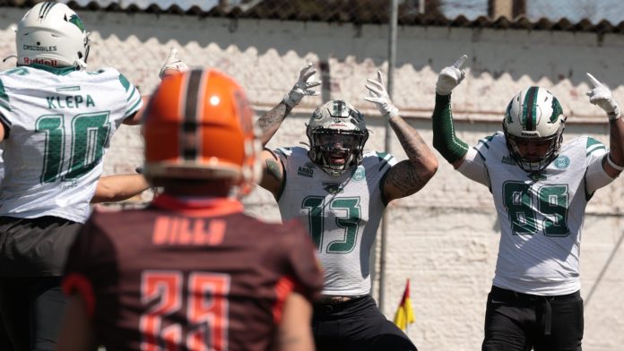 Athos Daniel, o “The King”, #13 abriu o placar no primeiro quarto e celebrou com sua tradicional comemoração. (Foto: Guilherme M. Santos) Athos Daniel, o “The King”, #13 abriu o placar no primeiro quarto e celebrou com sua tradicional comemoração. (Foto: Guilherme M. Santos)