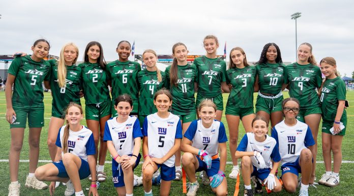 Flag feminino cresce e começa a disputar espaço com outros esportes nos EUA Em Nova York, o flag feminino já possui campeonato estadual e 66 equipes de Long Island participaram da temporada com apoio da NFL. (Imagem: Divulgação Long Island Venom)